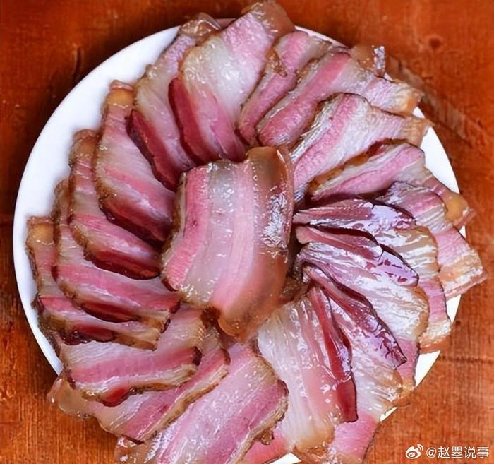 女子网曝家庭矛盾 仅因腊肉引发的冲突引发热议