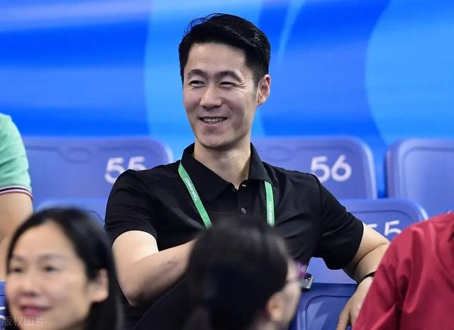 王励勤刘国梁同框,保障樊振东深得人心,未来乒协掌舵人最佳人选|王励勤|刘国梁|乒协_新浪新闻