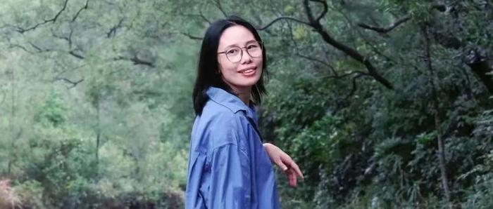 50岁独居写作10年，她决定去说脱口秀