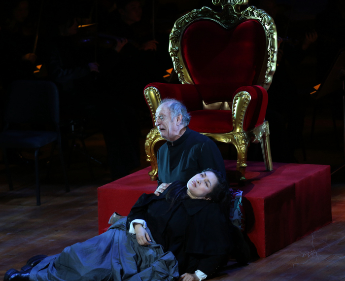 列奥·努奇和于冠群