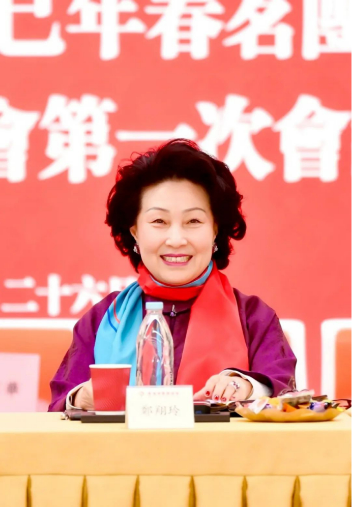 乙巳年春茗团拜会:郑翔玲展望香港中华联谊会新篇章