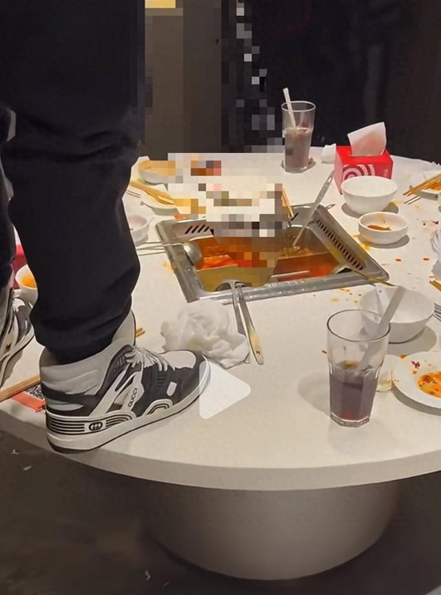网传视频截图。