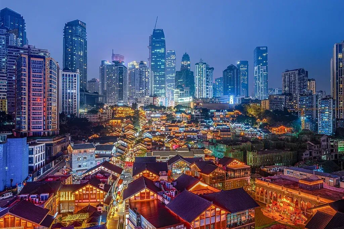 重庆市渝中区十八梯传统风貌区。