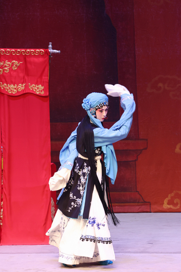 《锁麟囊》剧照