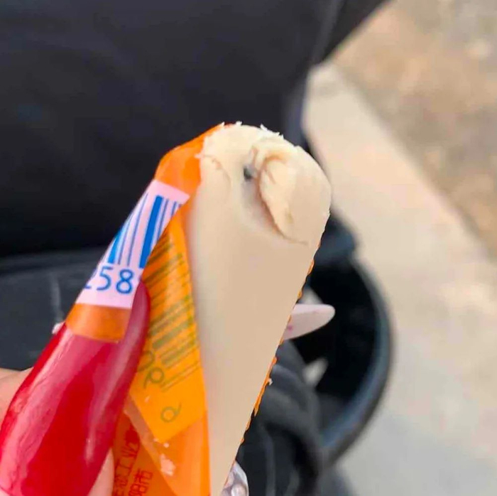 陕西一位消费者吃出异物（受访者供图）