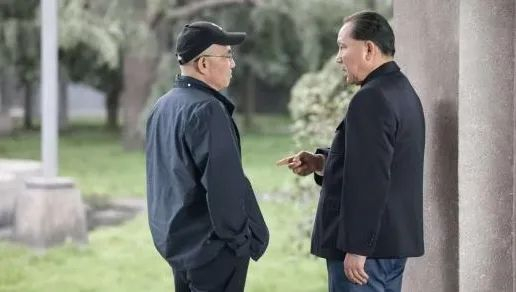 电视剧《历史转折中的邓小平》工作照