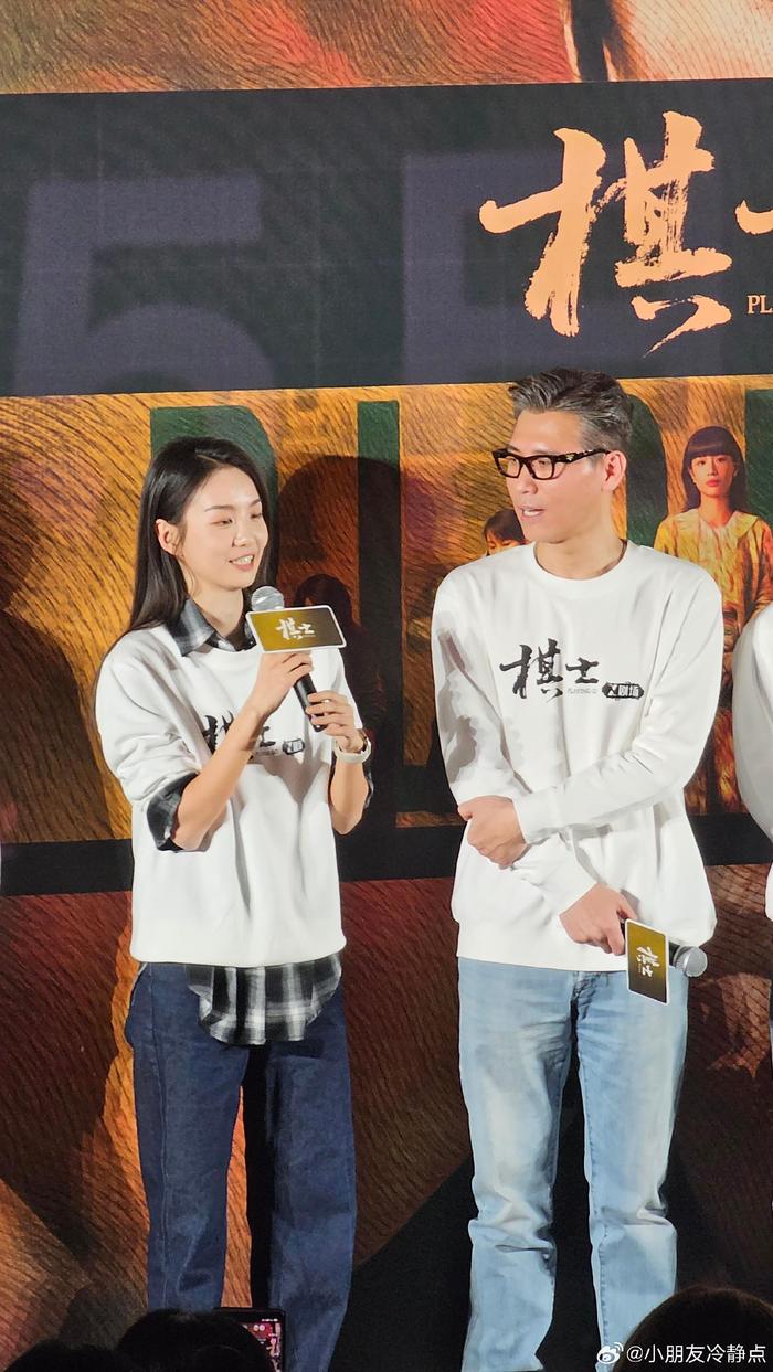 老婆跟他快离婚，老母亲事事先考虑大儿子，儿子平时粘着他哥…