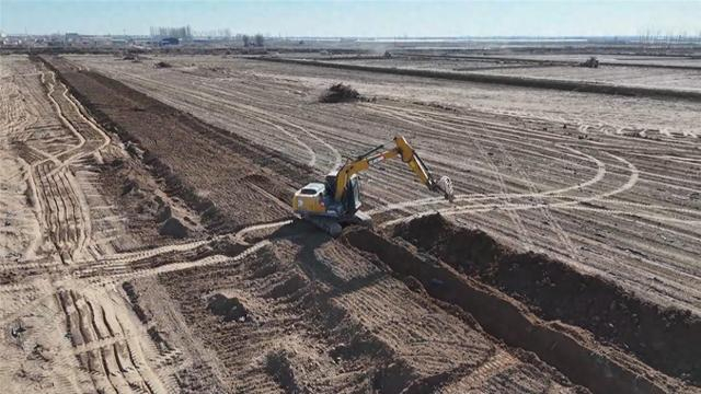 杭锦后旗二道桥镇高标准农田建设项目区。马崔宇 摄