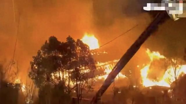 网友发出的现场视频截图