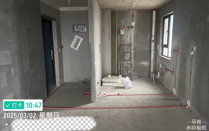 2025年3月2日，朱彤的房子装修只完成了电路改造。受访者供图