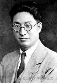 郑振铎（1898—1958），中国现代作家、文学史家，代表作有《插图本中国文学史》《家庭的故事》等。