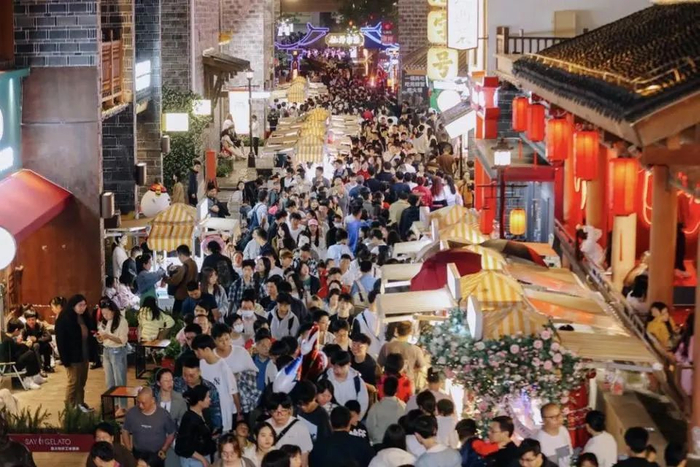 南昌万寿宫历史文化街区。江西省商务厅 供图