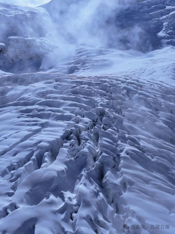 图为昌都美西冰川。记者 平措次仁 摄