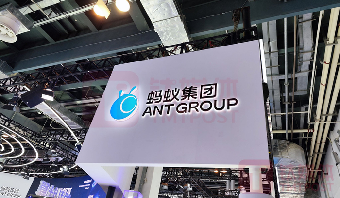 （图片来源：钛媒体AGI编辑林志佳拍摄）