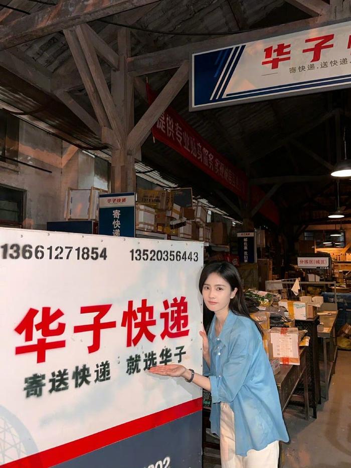 大华子懂事的让人心疼 ，小小的肩膀 扛起自己的一片天…