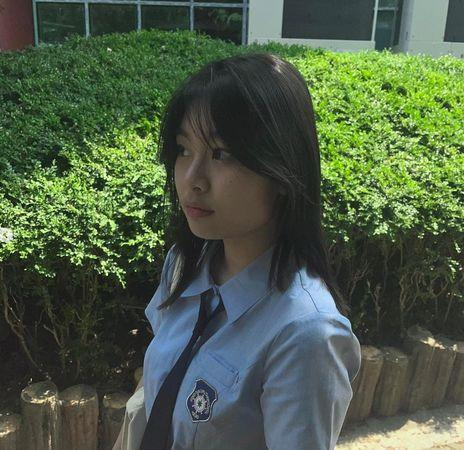 金秀安如今已经19岁