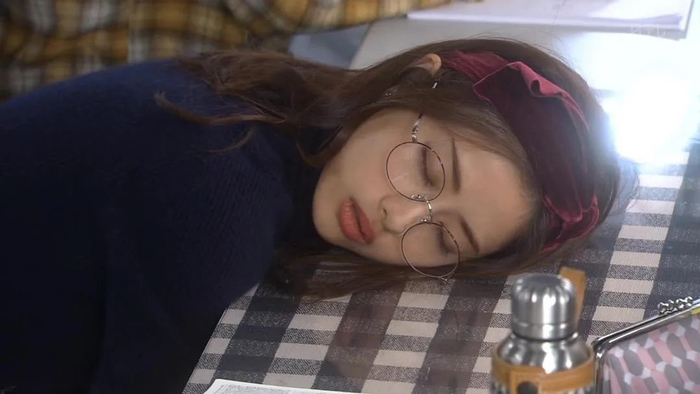 〓 图片来源于《校阅女孩河野悦子》