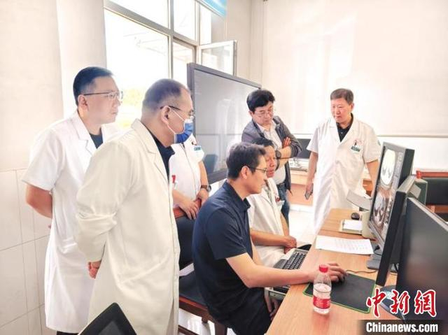 2024年5月25—26日，农工党医科院委员会赴黄骅市人民医院开展技术与管理帮扶活动。中国医学科学院北京协和医学院供图