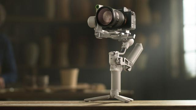 DJI RS 4 Mini（图片来自网络）