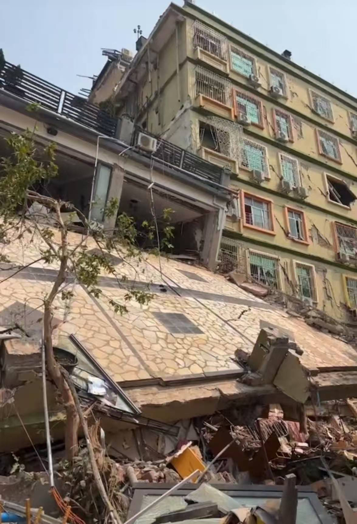 3月29日上午的Sky Vills 公寓楼。受访者供图