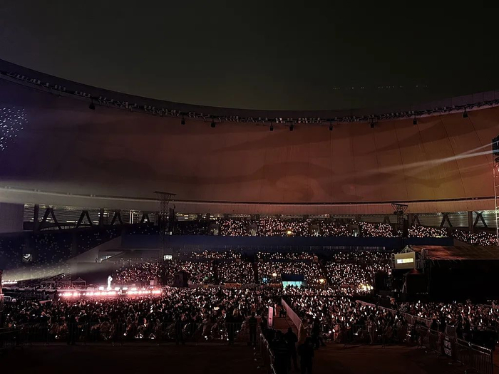 △成都东安湖体育馆演唱会。图据视觉中国