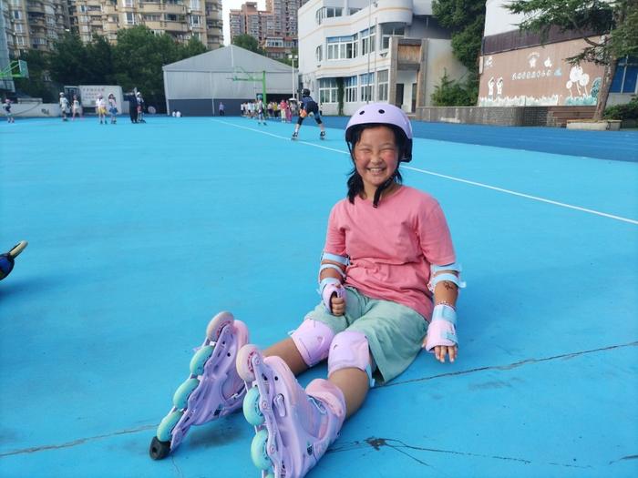 特殊小孩在普通班级：“她和我们不一样，但是没有关系”