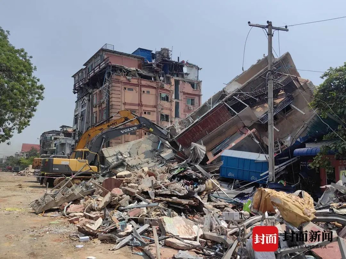 win star酒店废墟破拆现场（石伟摄影）