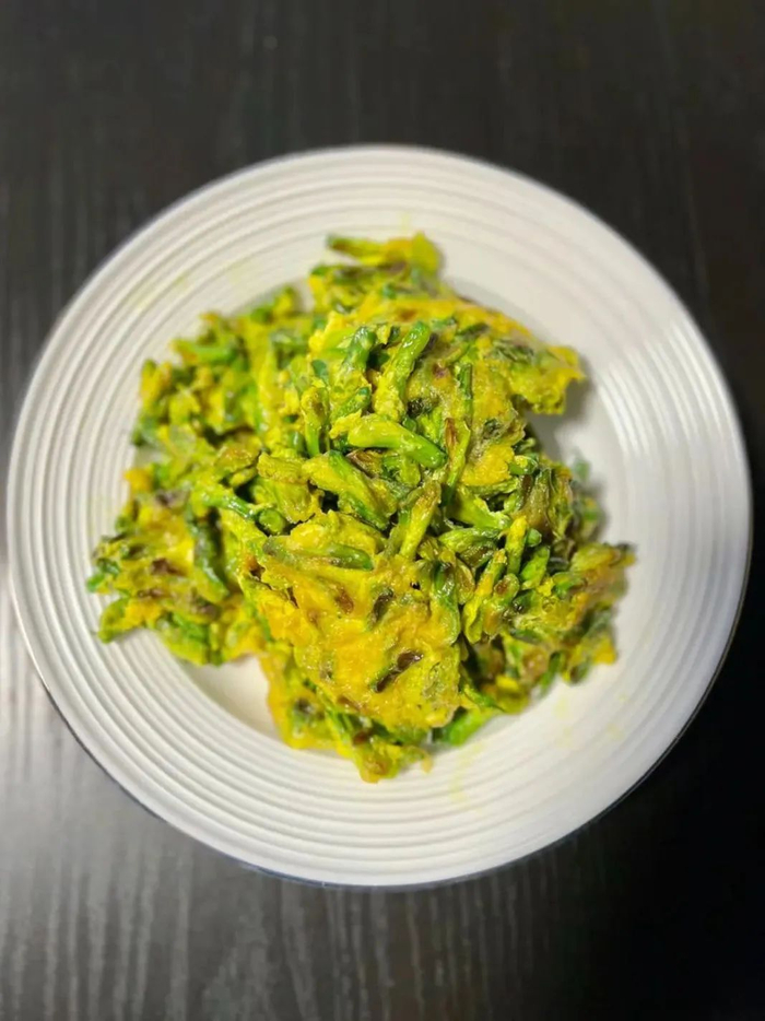 △云南鲜花及其各种吃法。图片来源：新华社