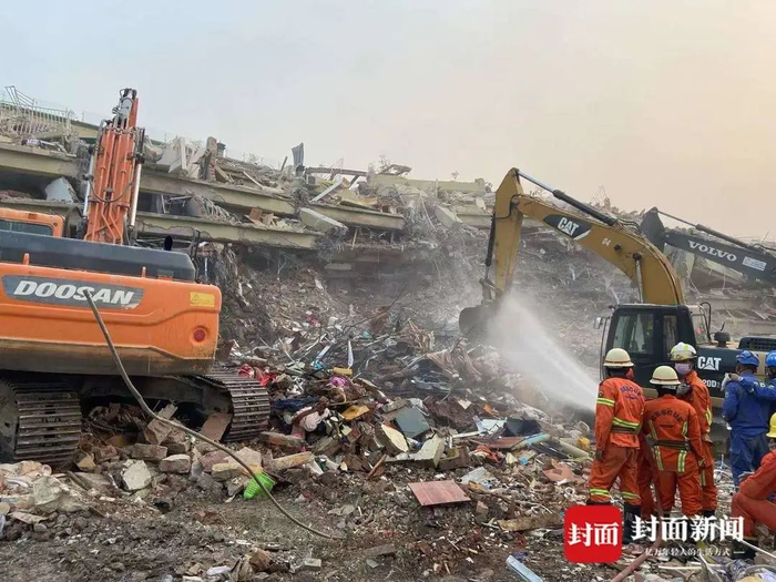 Sky villa 的作业现场 石伟摄影