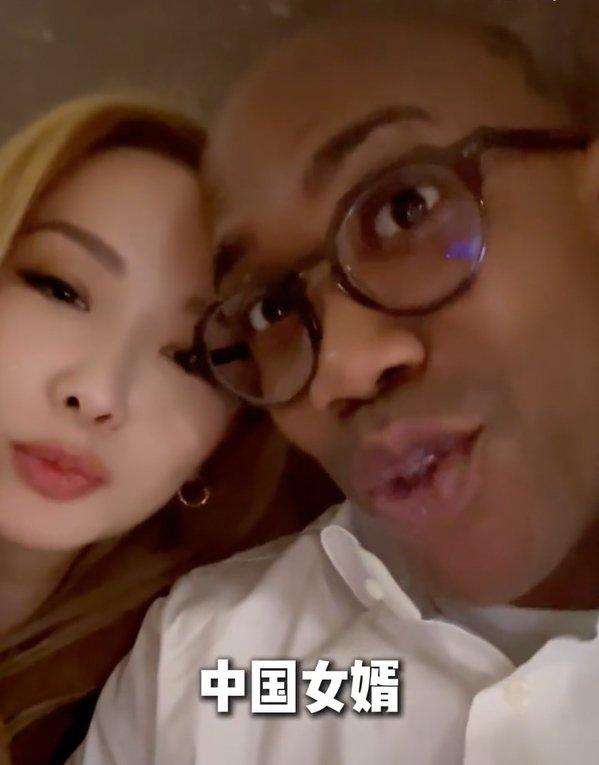 烤肉姐：马布里老婆评论区怎么全是污言秽语 她和马布里门当户对