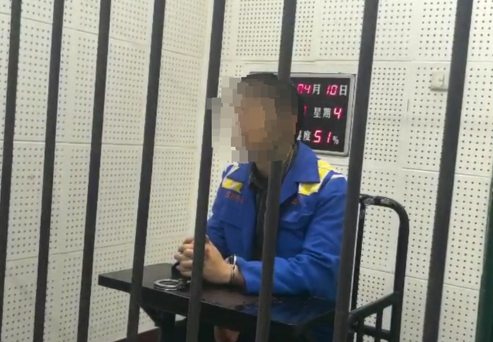 郭某接受警方讯问