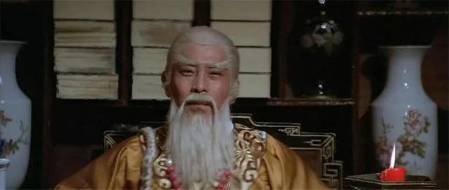 图片《冷血十三鹰》中谷峰饰演的“天羽上人”。电影截图