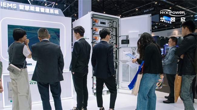 华昱欣125kW/261kWh智能液冷储能户外柜，图片来源：企业供图