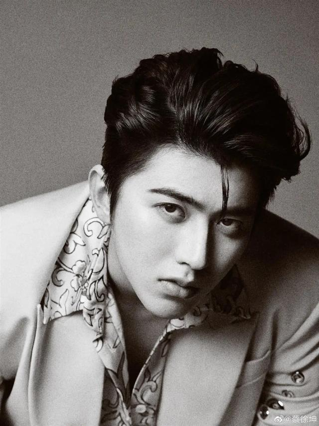 蔡徐坤（来源：其个人微博）