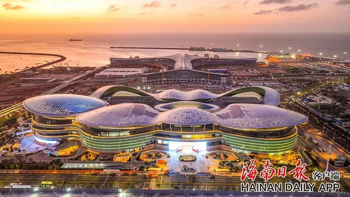 海口国际免税城。海南日报全媒体记者 张茂 摄