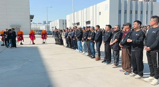 《流浪地球3》开机仪式 视频截图 