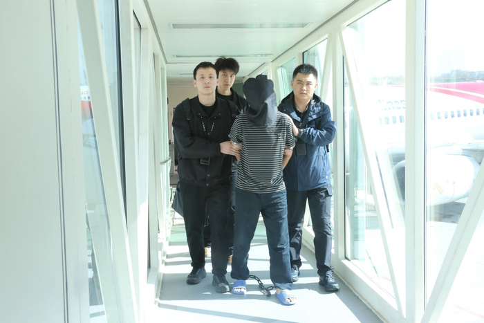 逃亡30年后，吕某良被抓获。图源：内蒙古警方