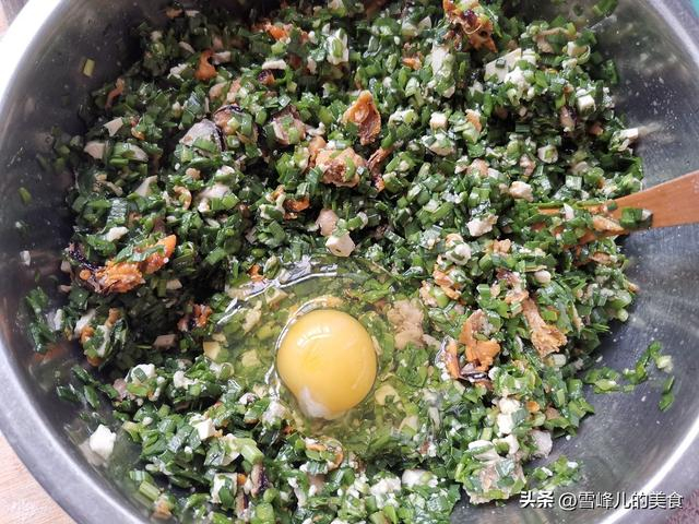 春天包饺子萝卜白菜靠边站，用它做馅比肉馅好吃，连吃30个真鲜！