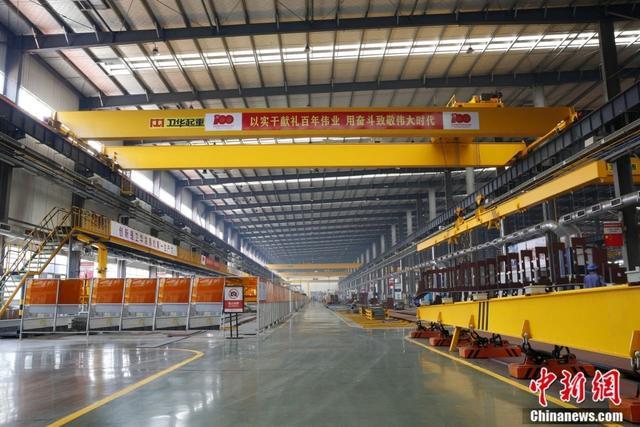 图为”新中式“起重机。长垣市委宣传部供图