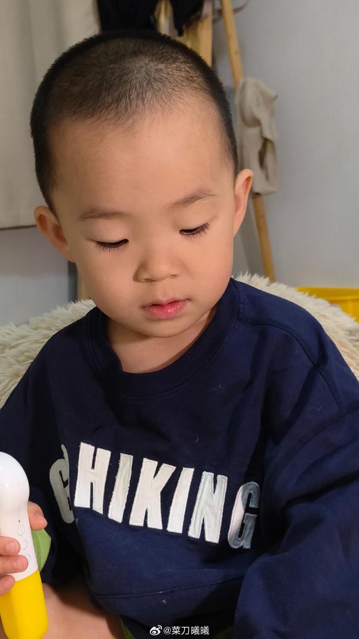 又开始阅读屁屁运动会了