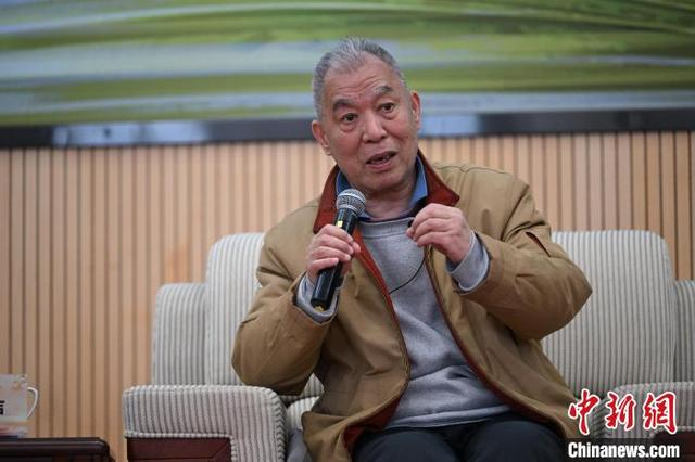 作家梁晓声。于海洋 摄