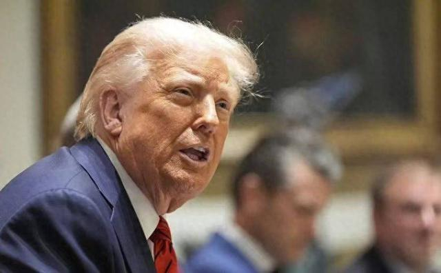 美国总统特朗普/图源央视新闻