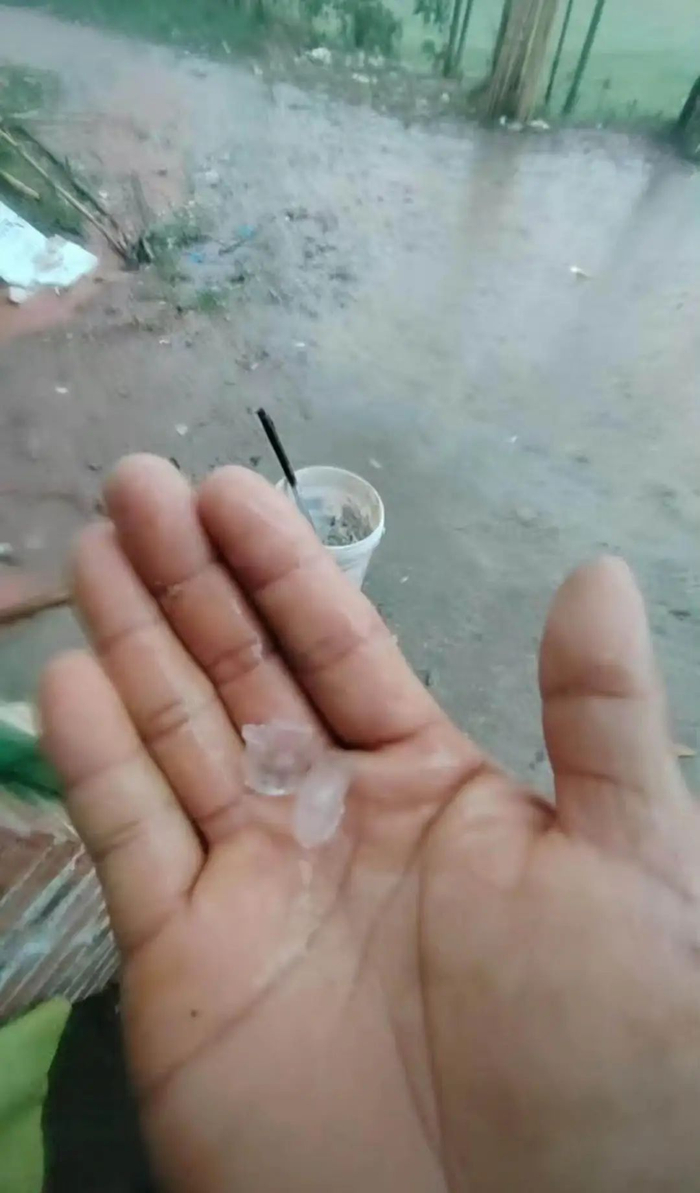 19日午后，怀集县冷坑镇出现小冰雹 肇庆市气象服务中心供图