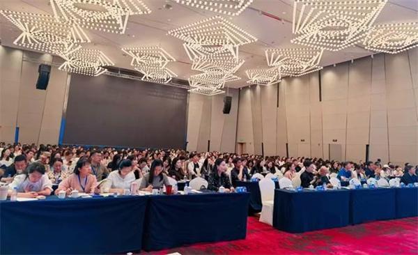 浅谈中学课堂教学艺术_音乐教学结构要素与深层透析_全国学校艺术课程改革创新