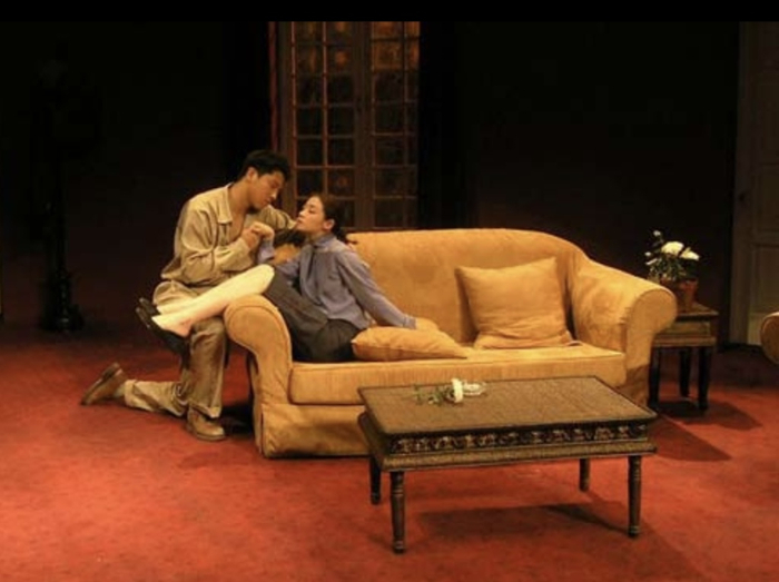 《情人》2004版演出剧照