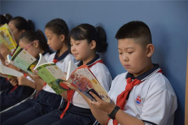 乌海市着力打造“书香校园”。（资料图）