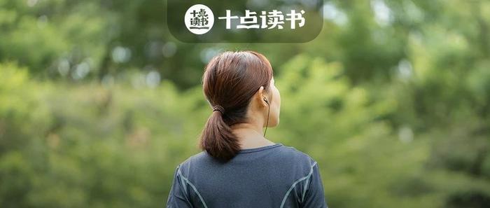 我发现，真正过得好的人，从不向熟人炫耀这4样东西