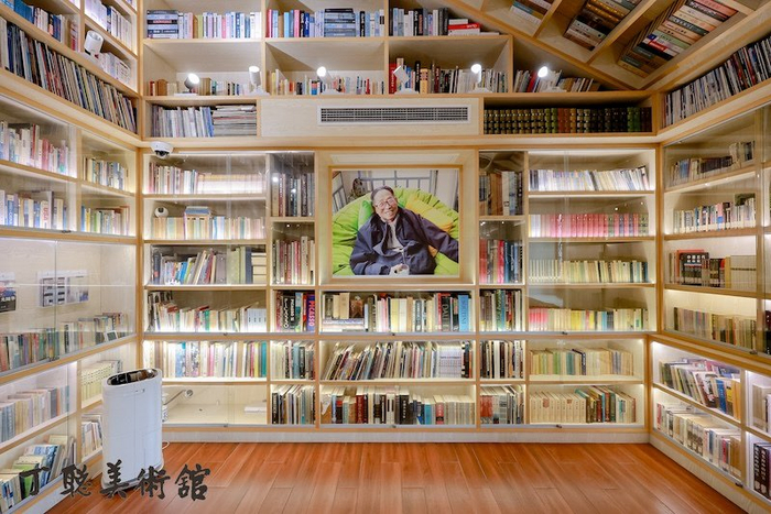 丁聪美术馆依据“书天书地”的设计理念重新打造了“小丁书屋”。 陶平 摄