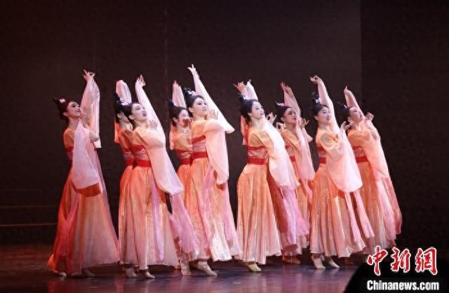 舞蹈表演《梦回汉唐》。记者 贾天勇 摄