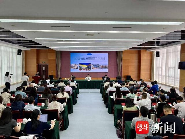 会场 丁庆平 摄